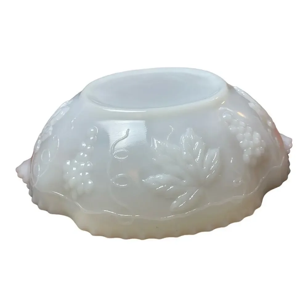Vintage Anchor Hocking Milk Glass With Gold Trim Fruit Bowl 8.5